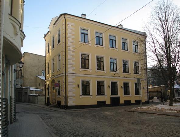 Zirgu_iela_14_Riga_vestniecibas_eka
